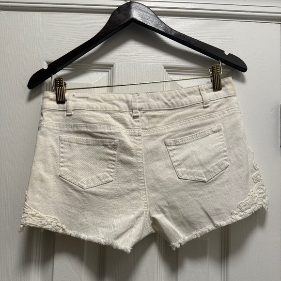 Ambiance Apparel White Jean Shorts (Size Medium) Good Condition (2 Small Stains) - Picture 4 of 6